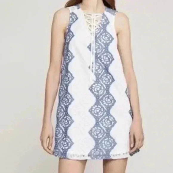 BCBGMaxAzria White/Blue Lace Mini Dress  Size Medium - Picture 3 of 13